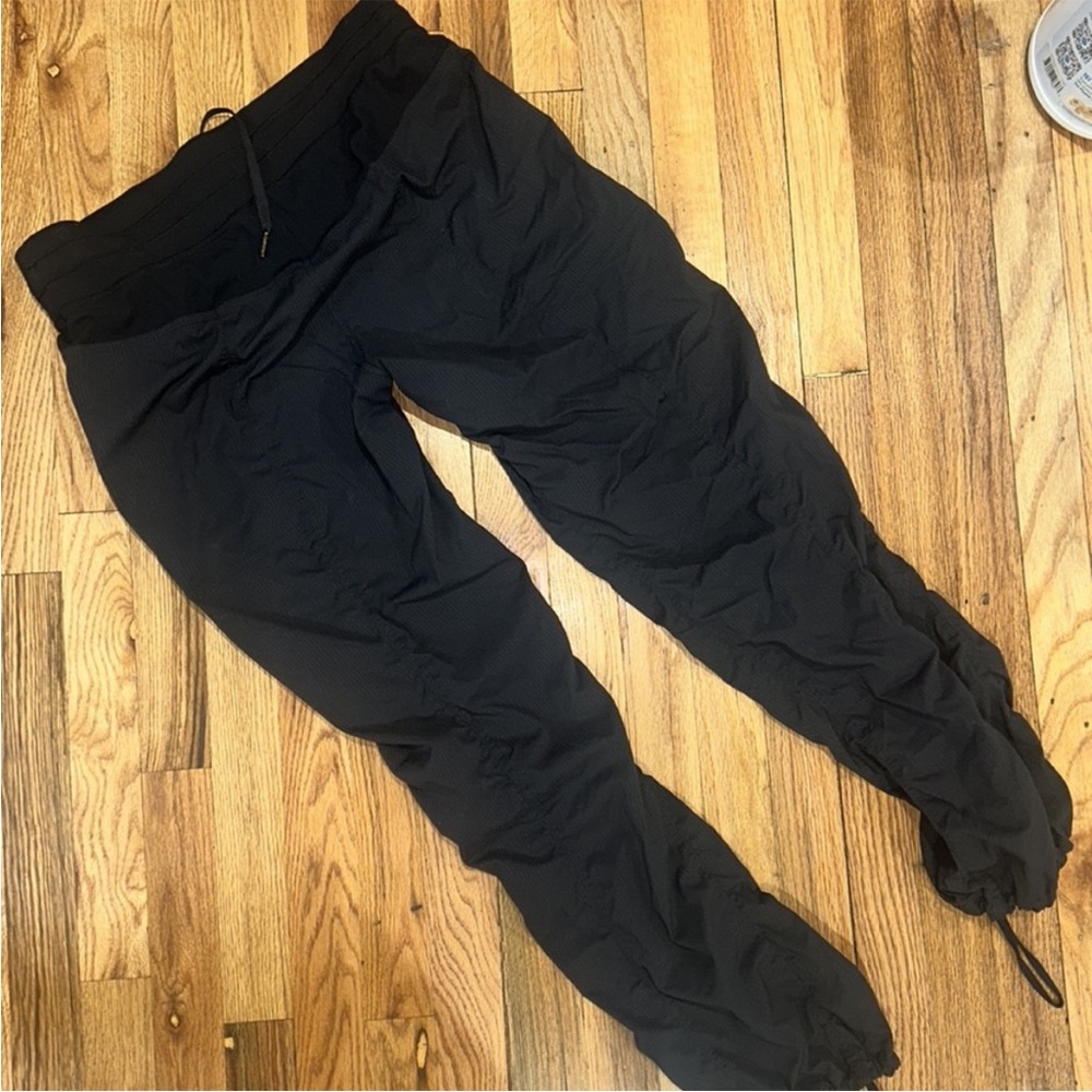 Lululemon Dance Studio Jogger Size 6